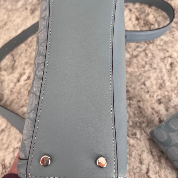 Square .Coach Morgan Leather Cossbody Light Blue and Wallet - Picture 2 of 5